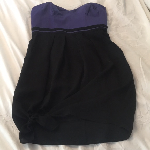 BCBG Generation Strapless dress Size 4 - Picture 5 of 5